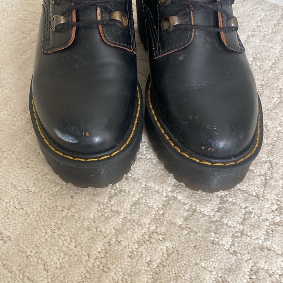 Dr Marten Leona Platform Boots - Picture 2 of 3
